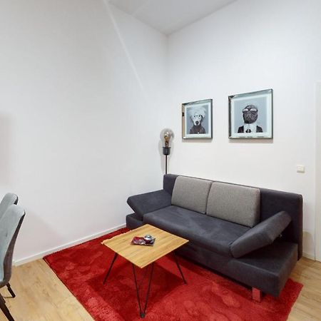 Sweethome - Luxus Pur - Grosse Kueche, Wifi Magdeburgo Esterno foto