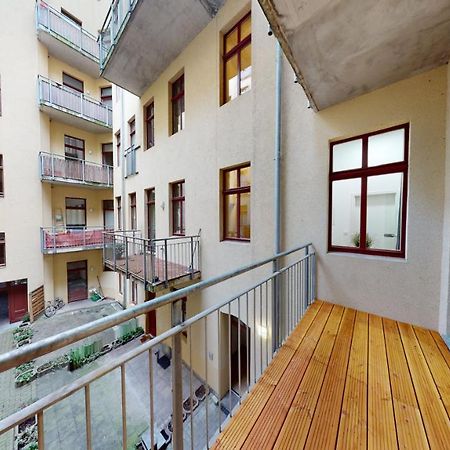 Sweethome - Luxus Pur - Grosse Kueche, Wifi Magdeburgo Esterno foto