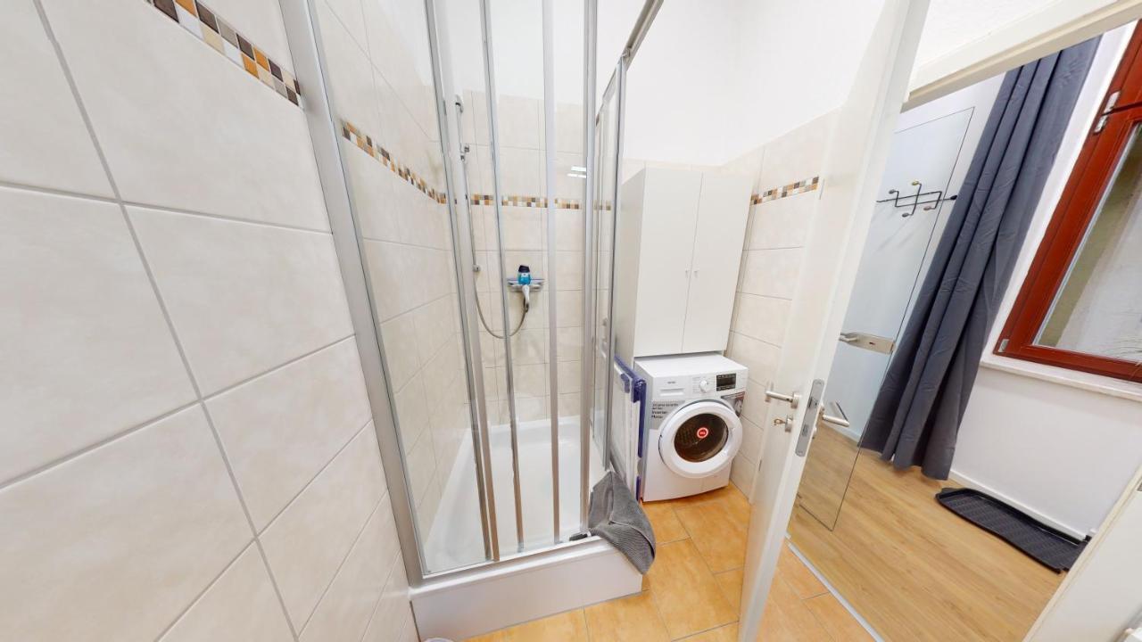 Sweethome - Luxus Pur - Grosse Kueche, Wifi Magdeburgo Esterno foto