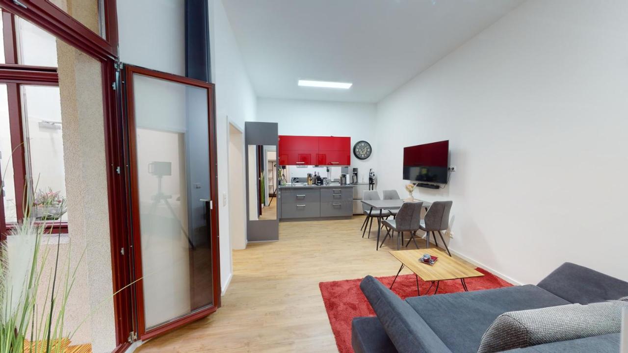 Sweethome - Luxus Pur - Grosse Kueche, Wifi Magdeburgo Esterno foto
