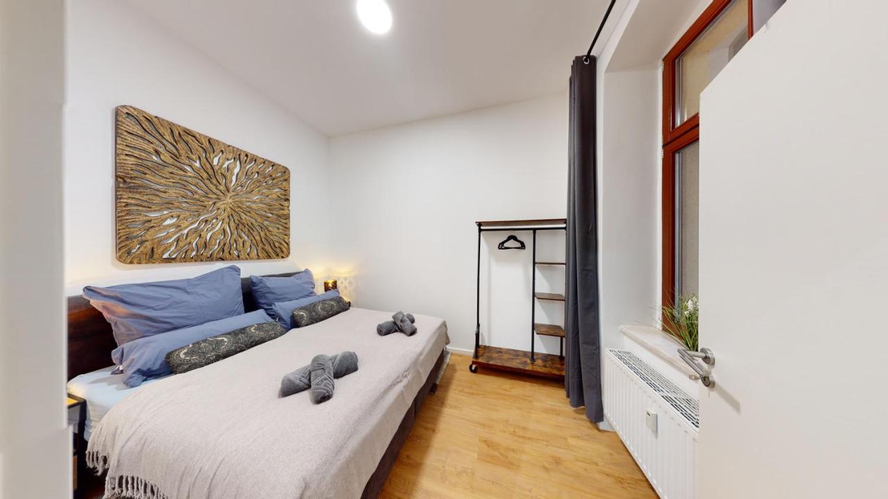 Sweethome - Luxus Pur - Grosse Kueche, Wifi Magdeburgo Esterno foto