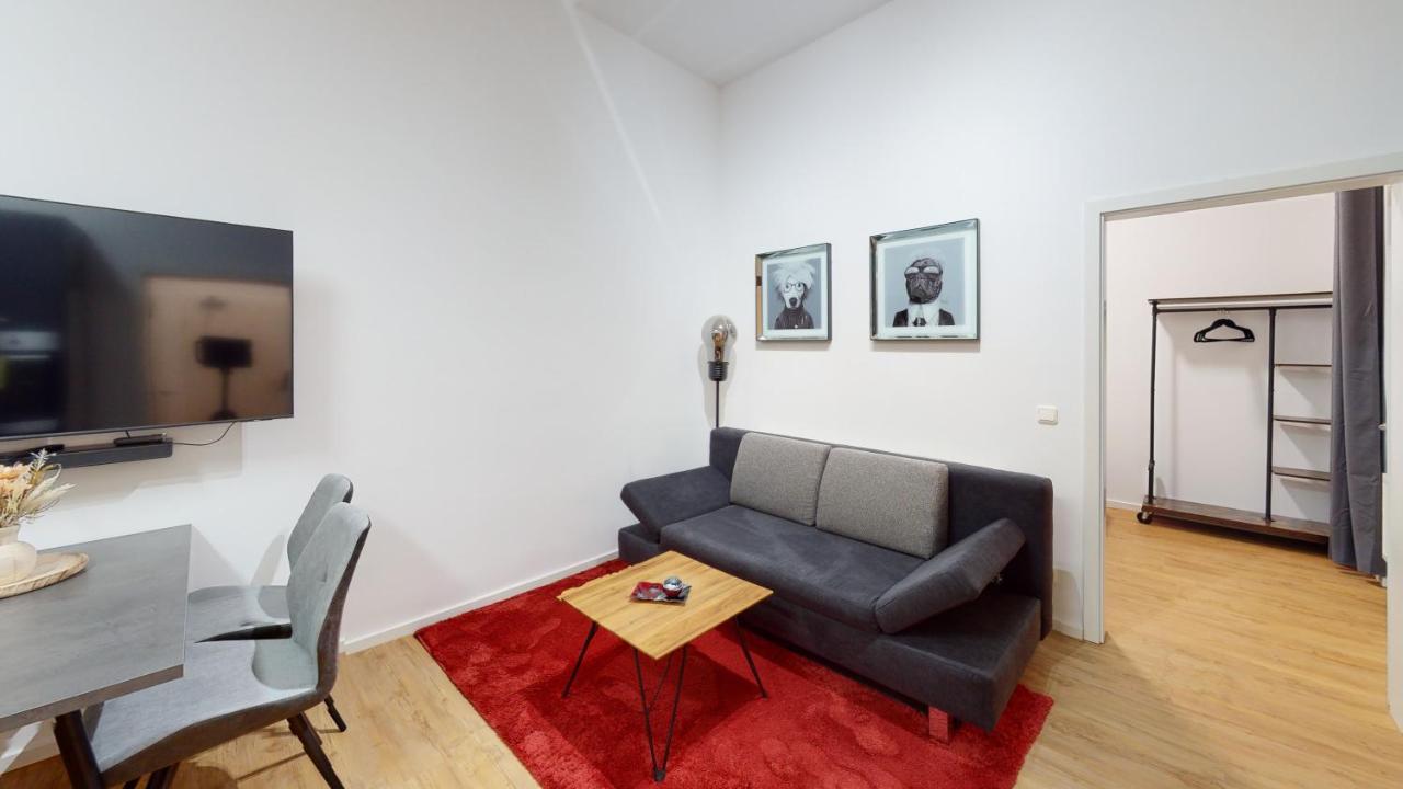 Sweethome - Luxus Pur - Grosse Kueche, Wifi Magdeburgo Esterno foto